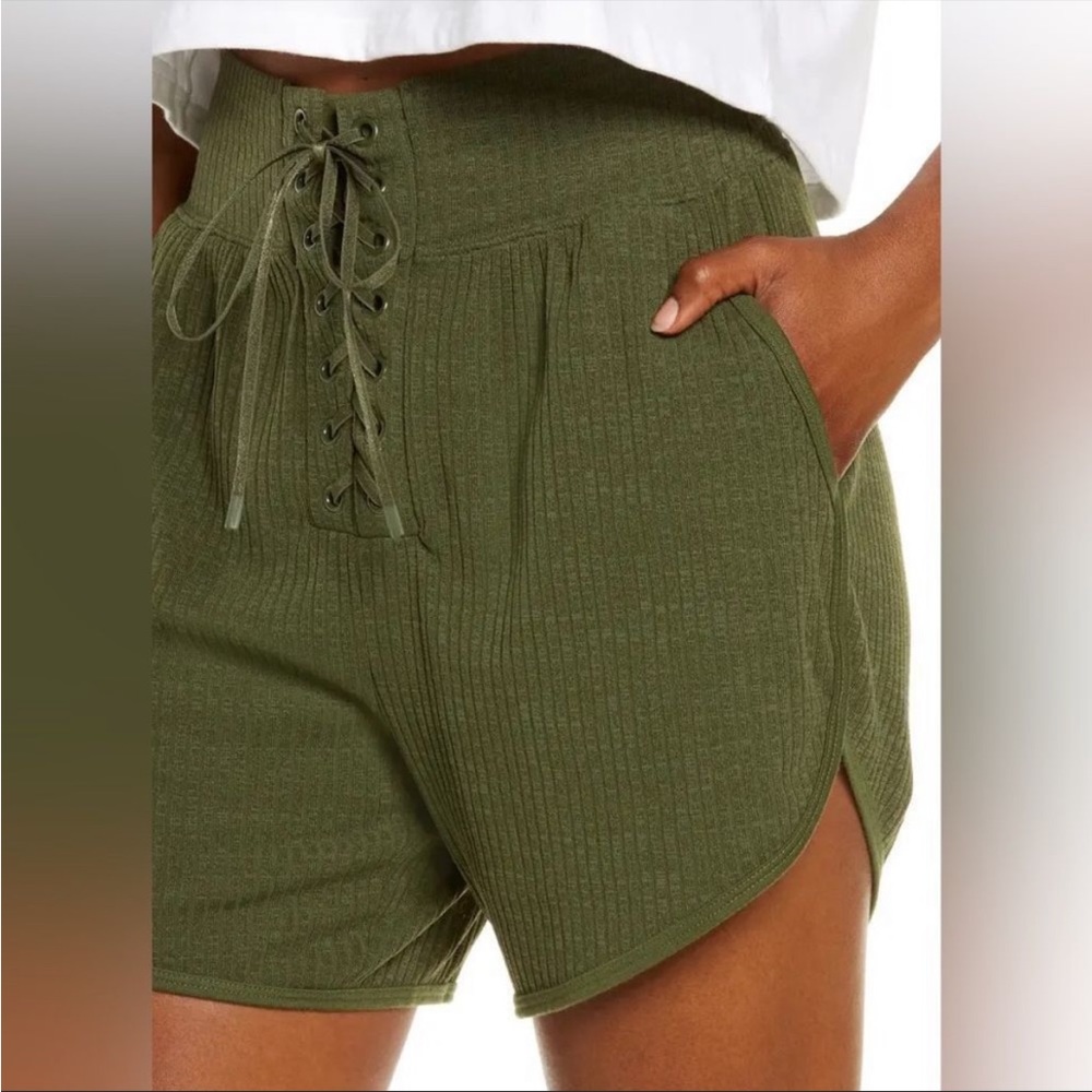 FREE PEOPLE | Can’t Handle This Short | Green